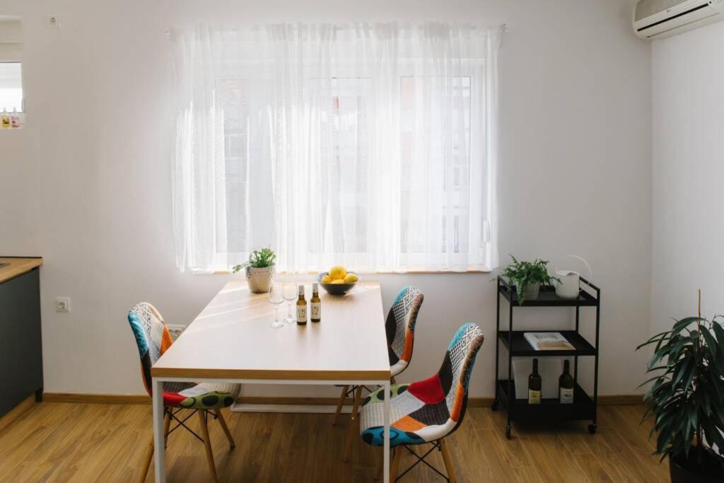 Millennium Bridge Cozy Apartment Top Location ポドゴリツァ エクステリア 写真